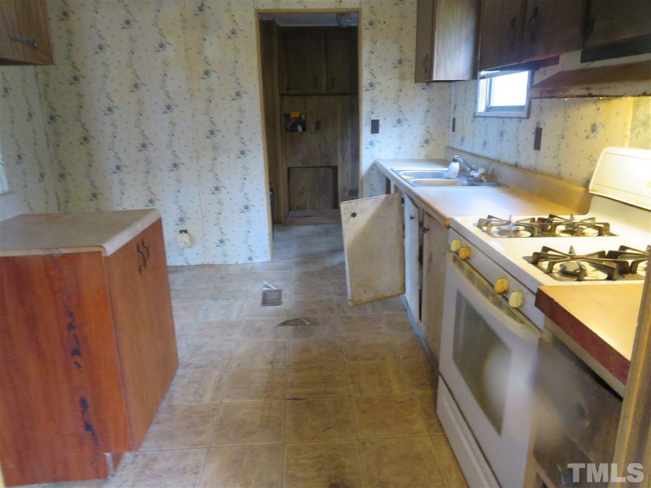 2421 Anderson Road Burlington, NC 27217 - Photo 4 of 7 Gallery Image 4
