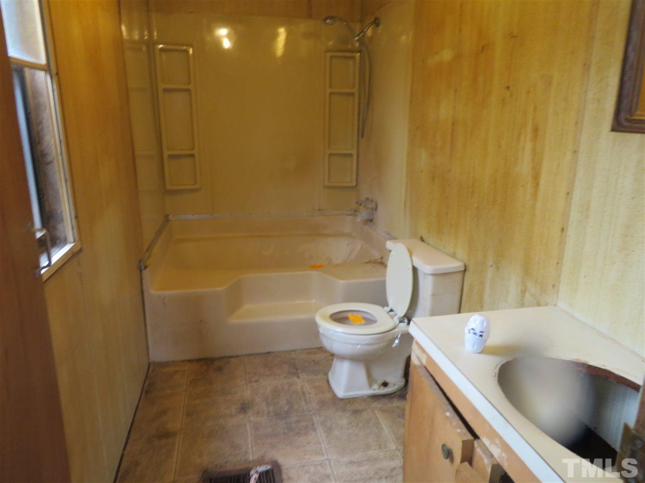2421 Anderson Road Burlington, NC 27217 - Photo 6 of 7 Gallery Image 6