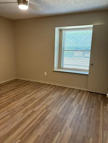 $1,800 | 2510 Cedarcrest Court, Granbury, TX 76048