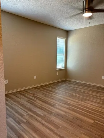 $1,800 | 2510 Cedarcrest Court, Granbury, TX 76048