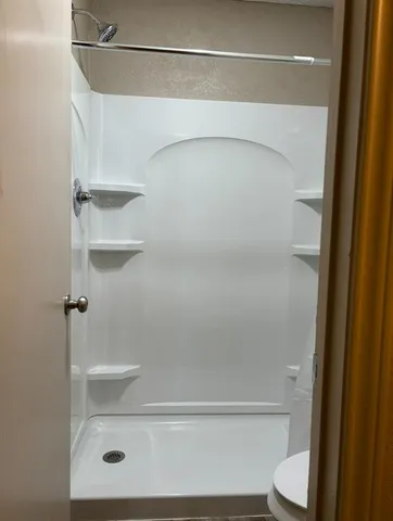 $1,800 | 2510 Cedarcrest Court, Granbury, TX 76048