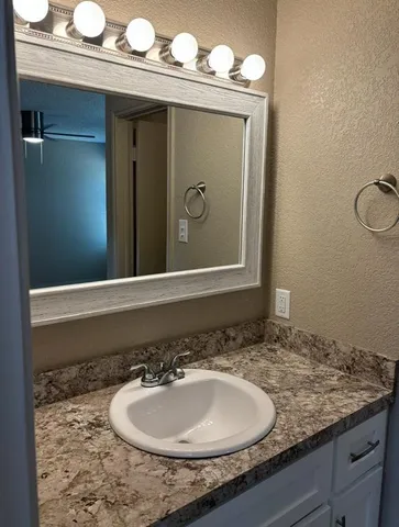 $1,800 | 2510 Cedarcrest Court, Granbury, TX 76048