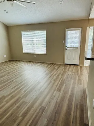 $1,800 | 2510 Cedarcrest Court, Granbury, TX 76048