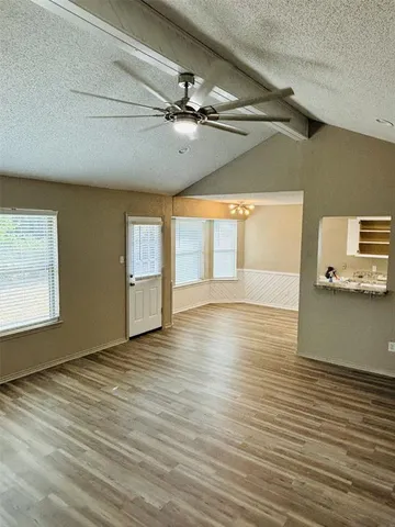 $1,800 | 2510 Cedarcrest Court, Granbury, TX 76048