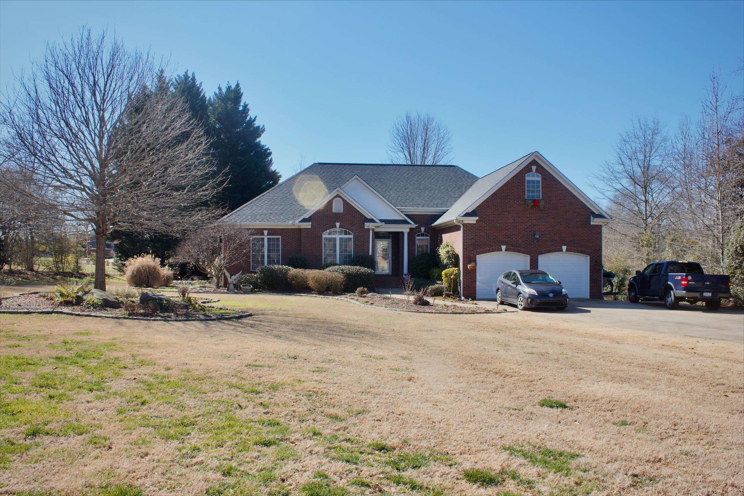 168 Wilkins Boulevard Inman, SC 29349 - Photo 2 of 28