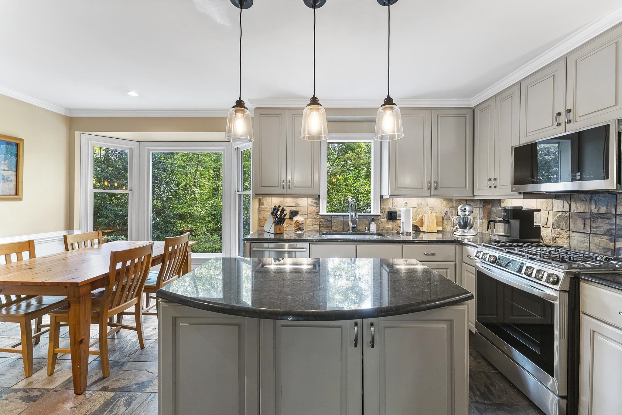 6109 Redmond Court Raleigh, NC 27612 - Photo 14 of 33 Photo 14