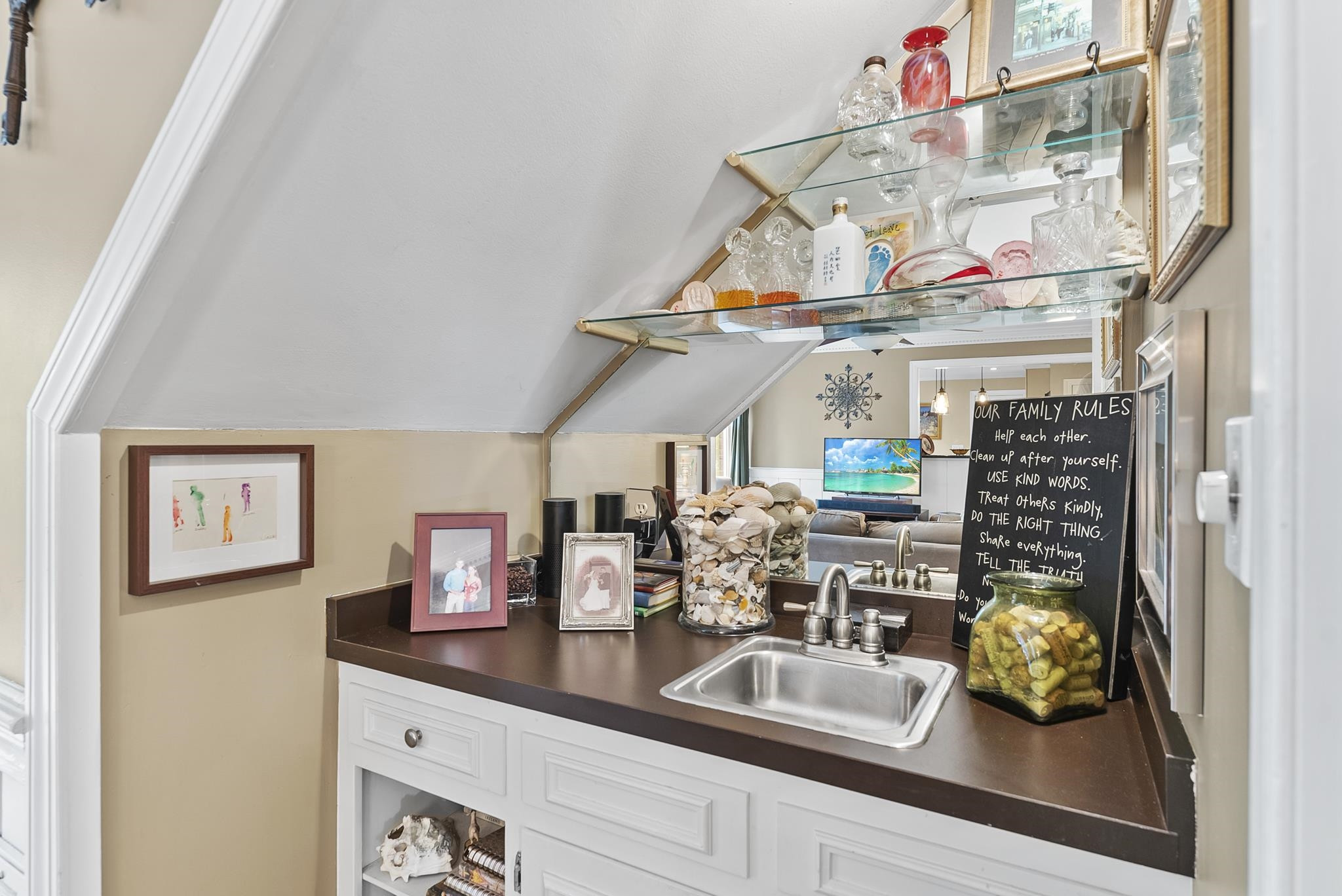 6109 Redmond Court Raleigh, NC 27612 - Photo 22 of 33 Photo 22