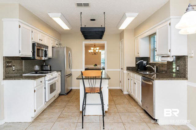 9965 Keystone Court Mobile, AL 36608 - Photo 9 of 24