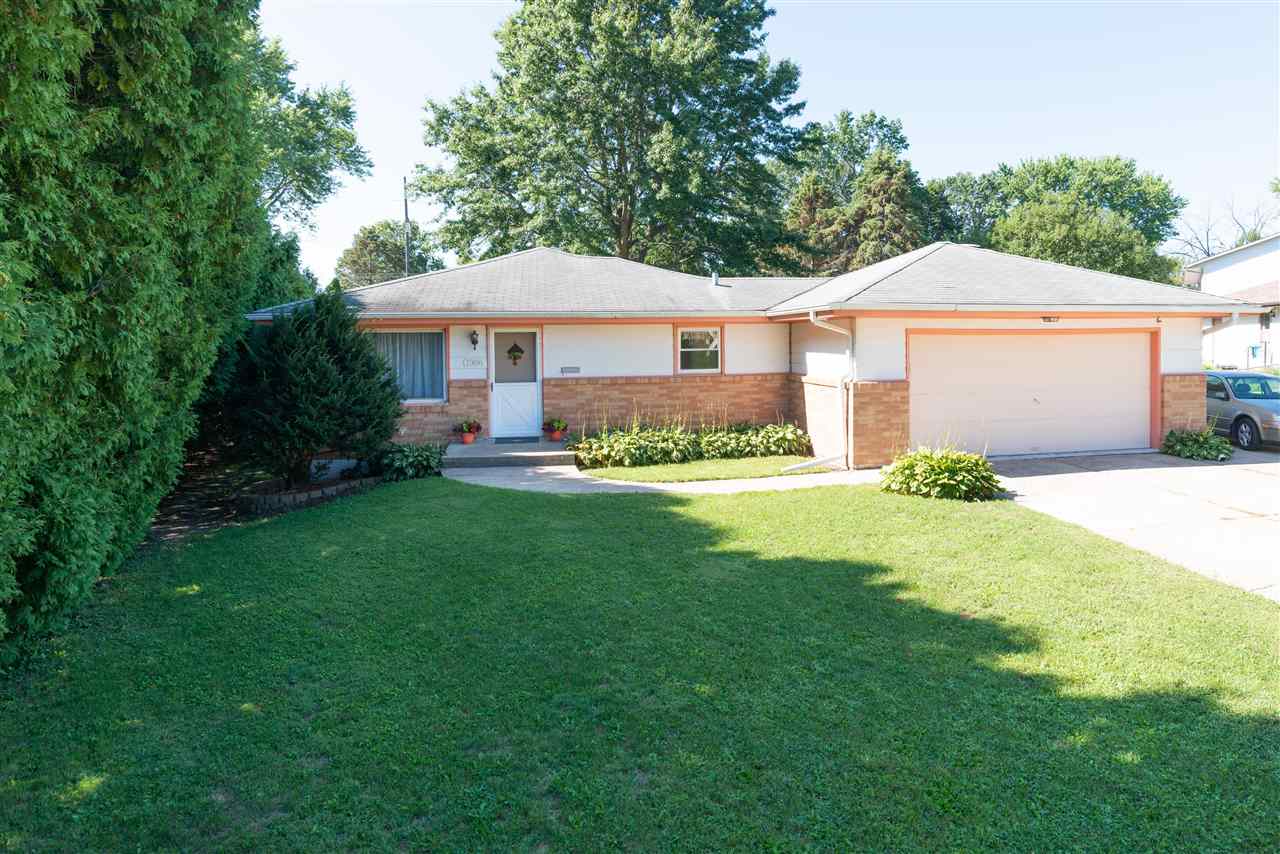 1306 Wellesley Road Rockford, IL 61103 - Photo 3 of 32 Gallery Image 3