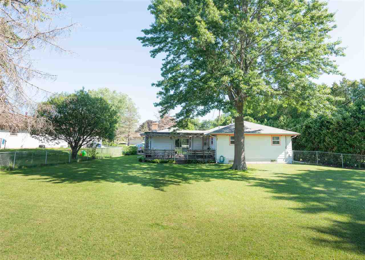 1306 Wellesley Road Rockford, IL 61103 - Photo 7 of 32 Gallery Image 7