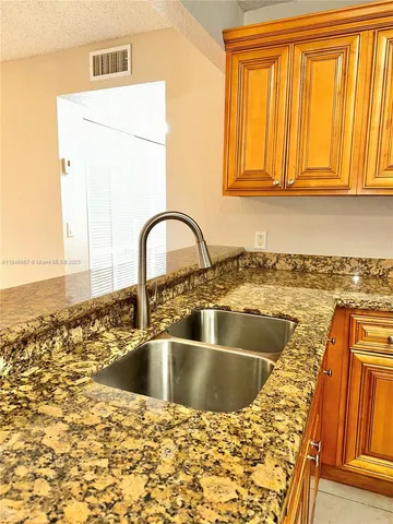 $1,875 | 1620 Balfour Point Drive, Unit G, West Palm Beach, FL 33411