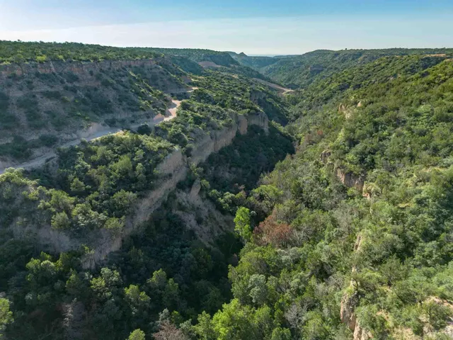 $3,550,000 | Whistling Winds Ranch, Silverton, TX 79257