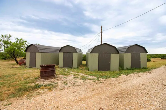 $3,550,000 | Whistling Winds Ranch, Silverton, TX 79257