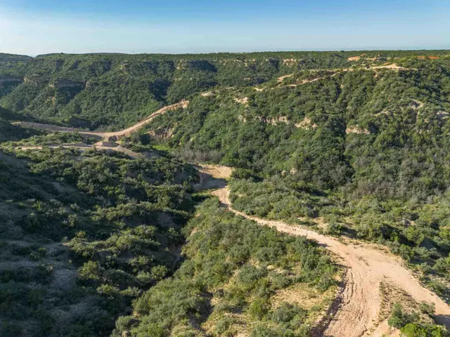 $3,550,000 | Whistling Winds Ranch, Silverton, TX 79257