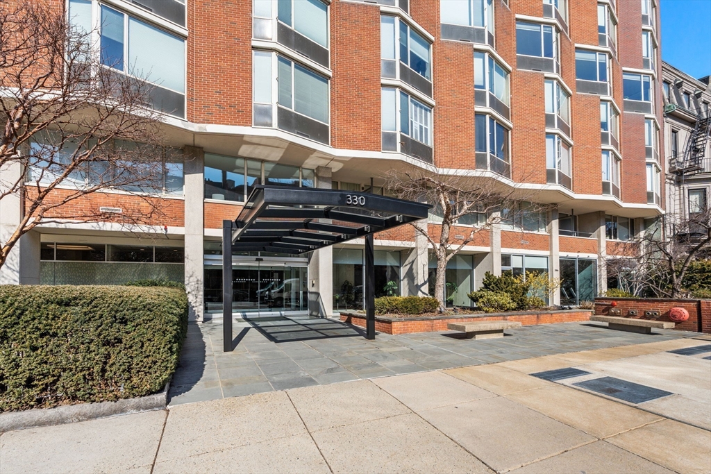 330 Beacon Street, Unit 153 Boston, MA 02116 - Photo 1 of 11