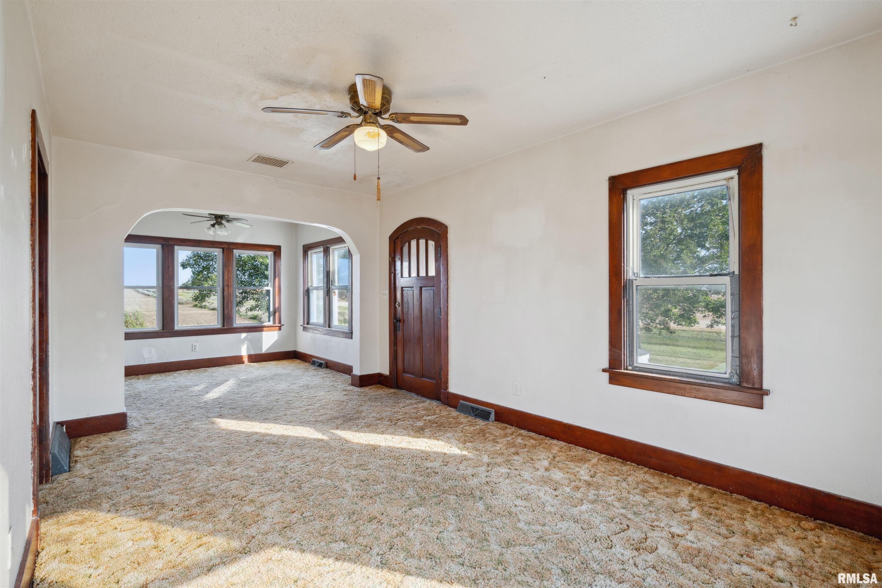 9354 East 53rd Road Clarence, IA 52216 - Photo 8 of 27 Gallery Image 8