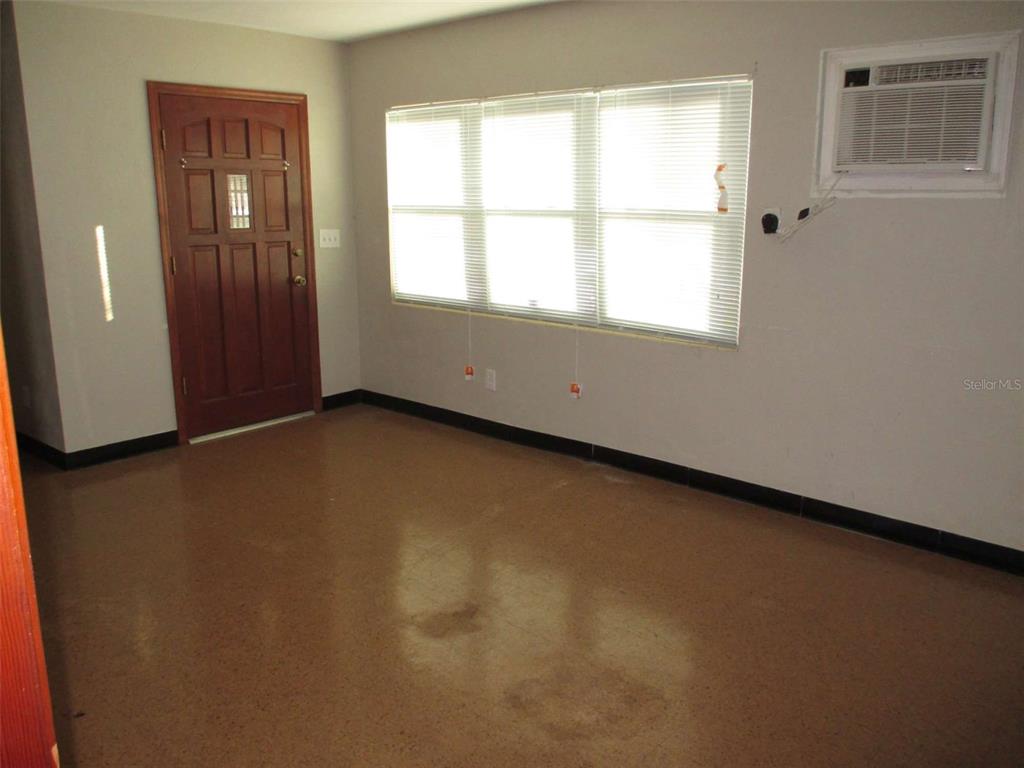 1248 Woodland Avenue Lakeland, FL 33801 - Photo 3 of 17