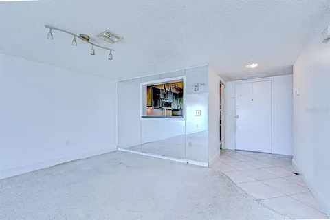 $180,000 | 7300 Sun Island Drive South, Unit 1602, South Pasadena, FL 33707