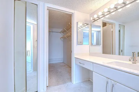 $180,000 | 7300 Sun Island Drive South, Unit 1602, South Pasadena, FL 33707