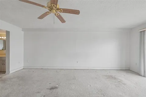 $180,000 | 7300 Sun Island Drive South, Unit 1602, South Pasadena, FL 33707