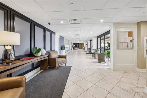 $180,000 | 7300 Sun Island Drive South, Unit 1602, South Pasadena, FL 33707