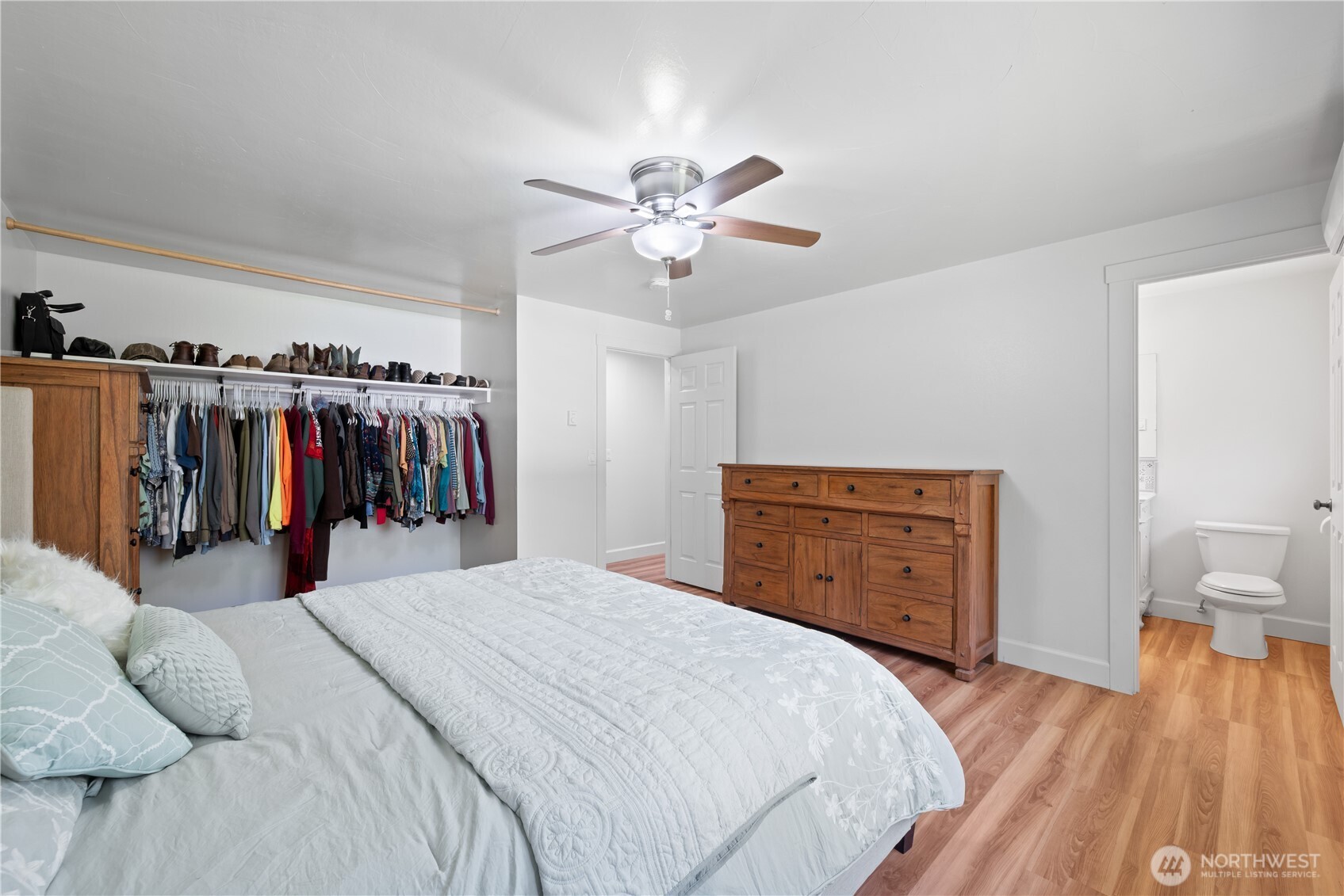 976 Sandy Bend Road Castle Rock, WA 98611 - Photo 14 of 36