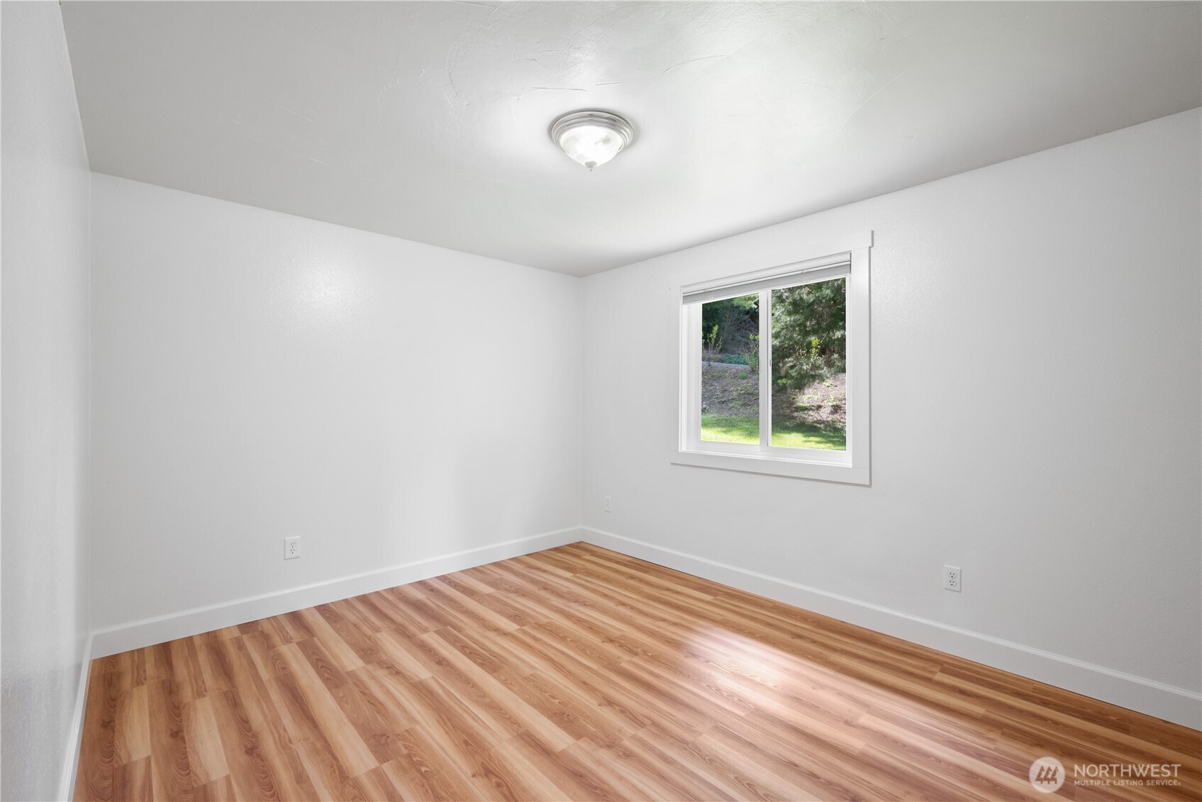 976 Sandy Bend Road Castle Rock, WA 98611 - Photo 19 of 36