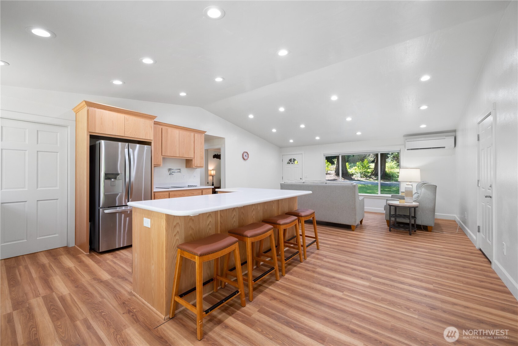 976 Sandy Bend Road Castle Rock, WA 98611 - Photo 6 of 36