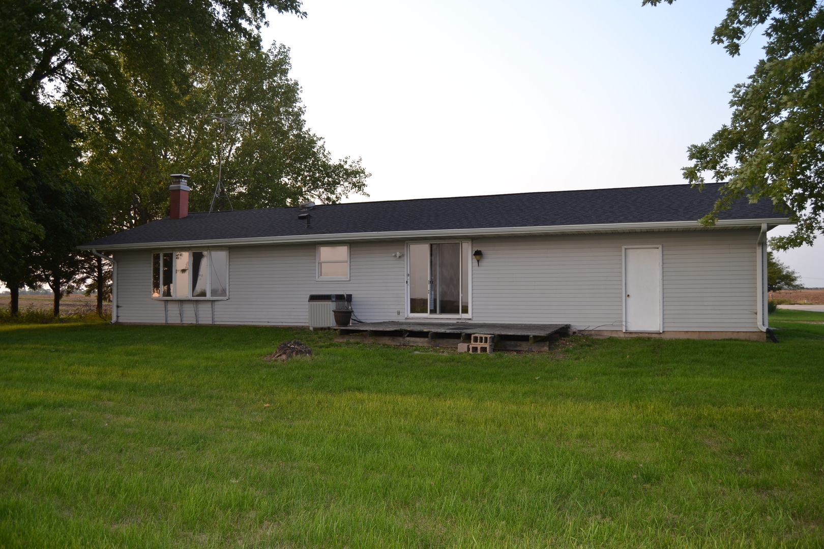 22417 Star Road Tampico, IL 61283 - Photo 14 of 18