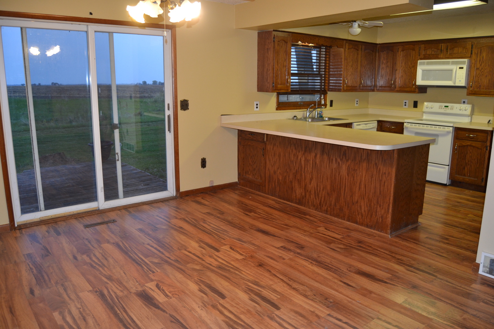 22417 Star Road Tampico, IL 61283 - Photo 10 of 18