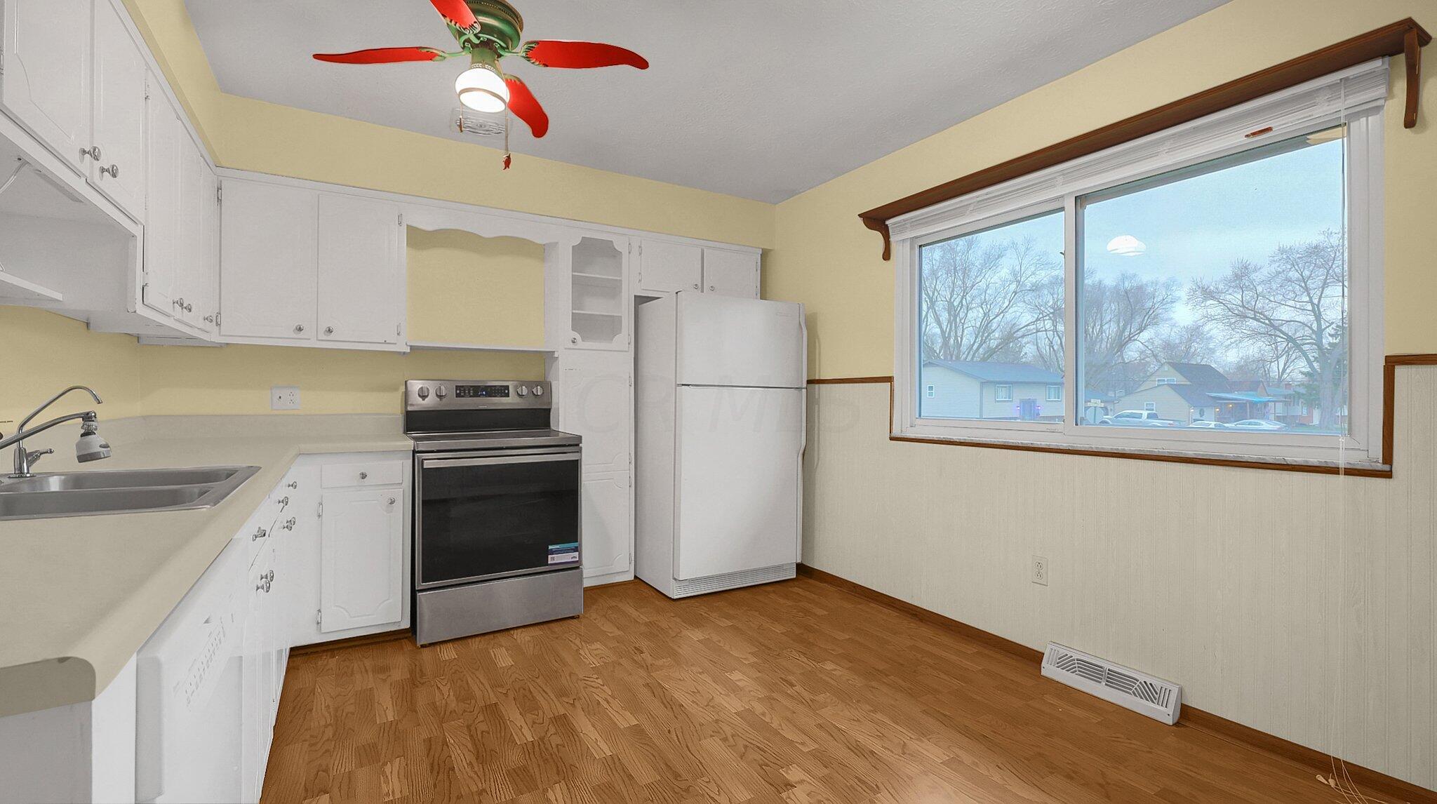 3844 Beechton Road Columbus, OH 43232 - Photo 7 of 34 9-web-or-mls-3844-beechton-rd