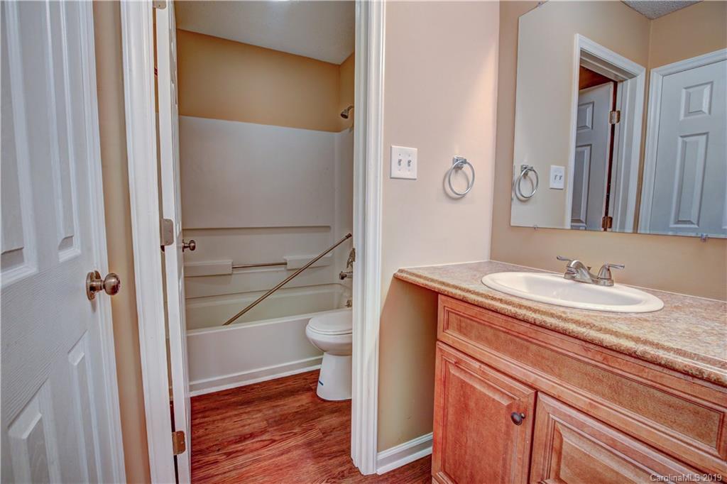 5020 Sardis Road, Unit M Charlotte, NC 28270 - Photo 20 of 28