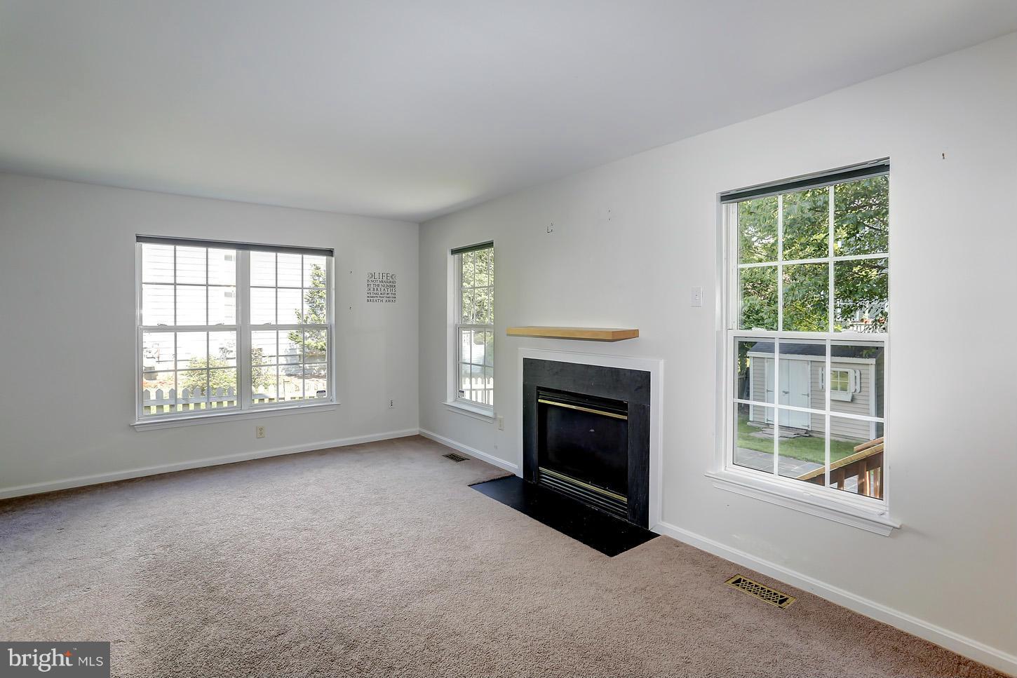 8017 Big Pool Road Laurel, MD 20724 - Photo 4 of 30 Family Room