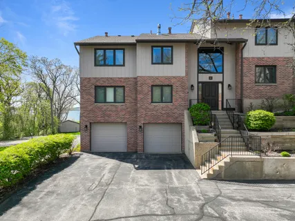 $1,295,000 | 1070 South Lake Shore Drive, Unit 11 2B, Lake Geneva, WI 53147