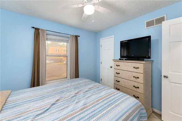 $380,000 | 10812 Cleveland Avenue, Kansas City, KS 66109