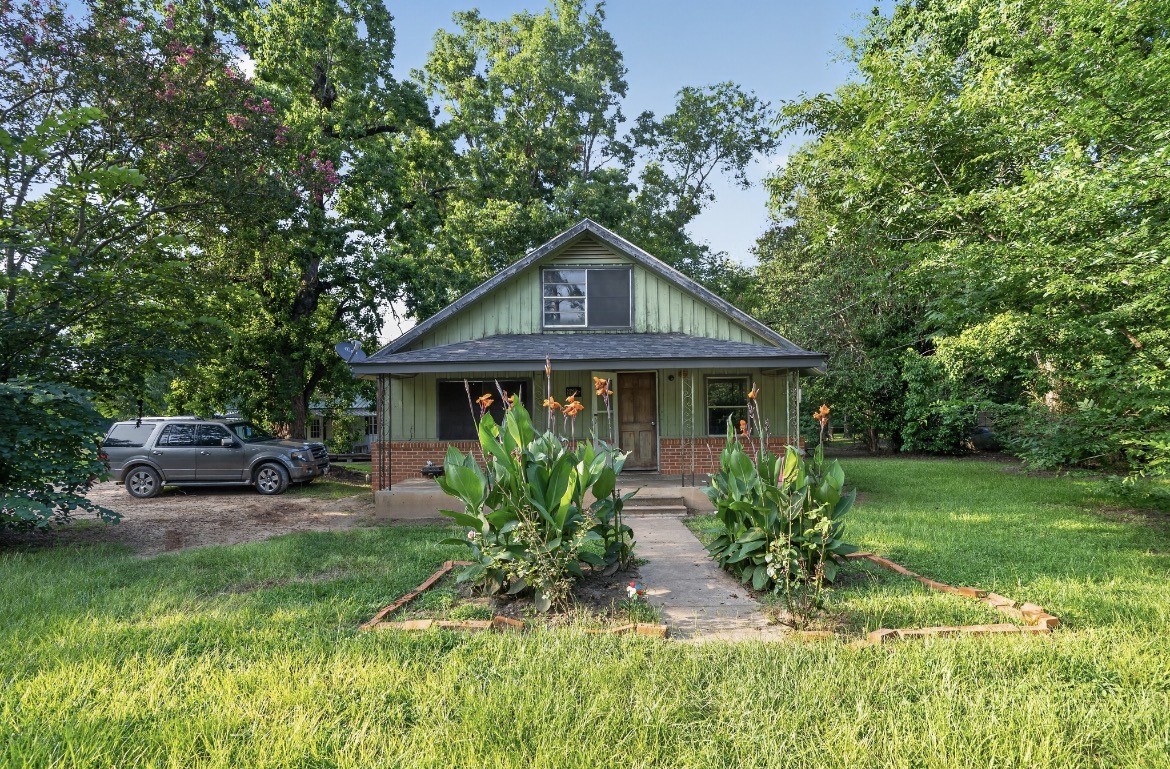 801 Snell Road Livingston, TX 77351 - Photo 1 of 24