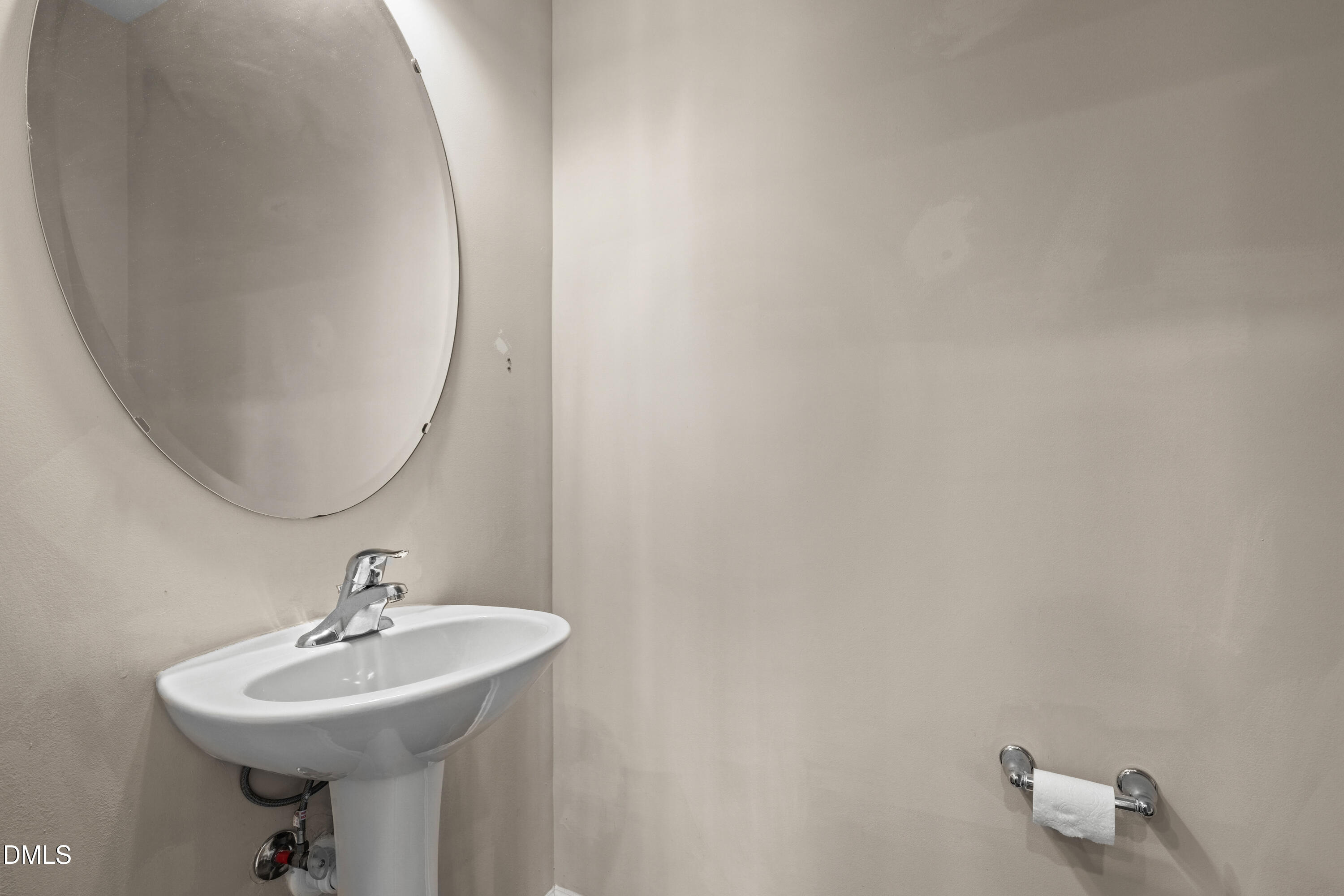 3017 Summerhouse Road Cary, NC 27519 - Photo 17 of 33 14