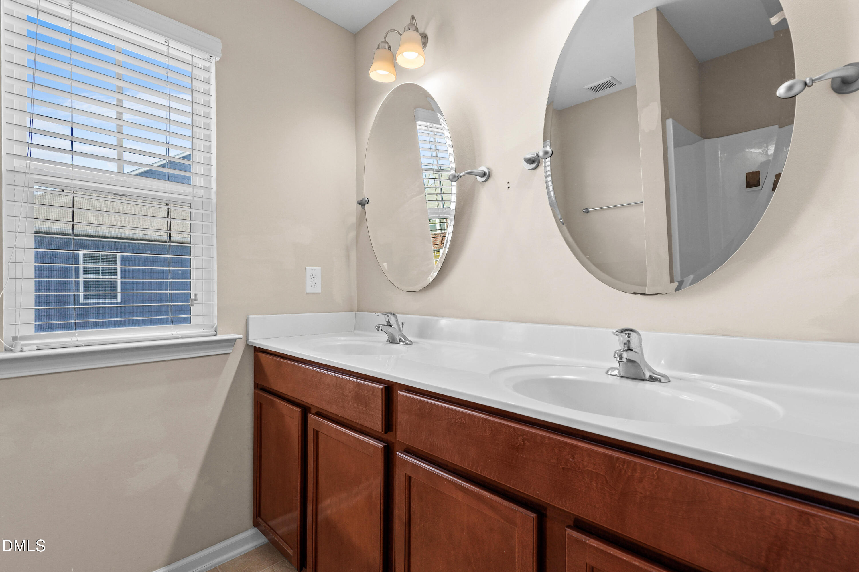 3017 Summerhouse Road Cary, NC 27519 - Photo 21 of 33 27