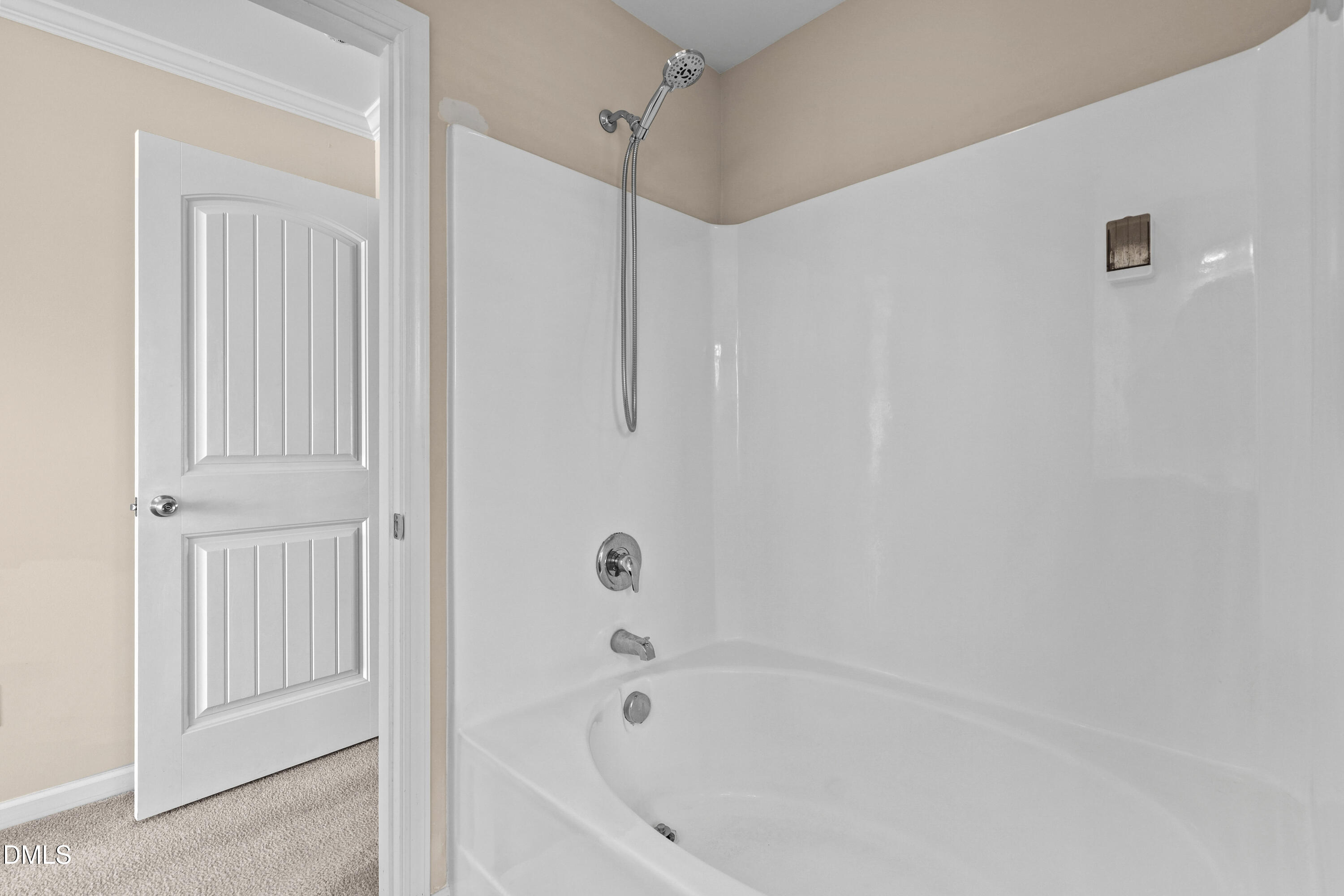 3017 Summerhouse Road Cary, NC 27519 - Photo 22 of 33 28
