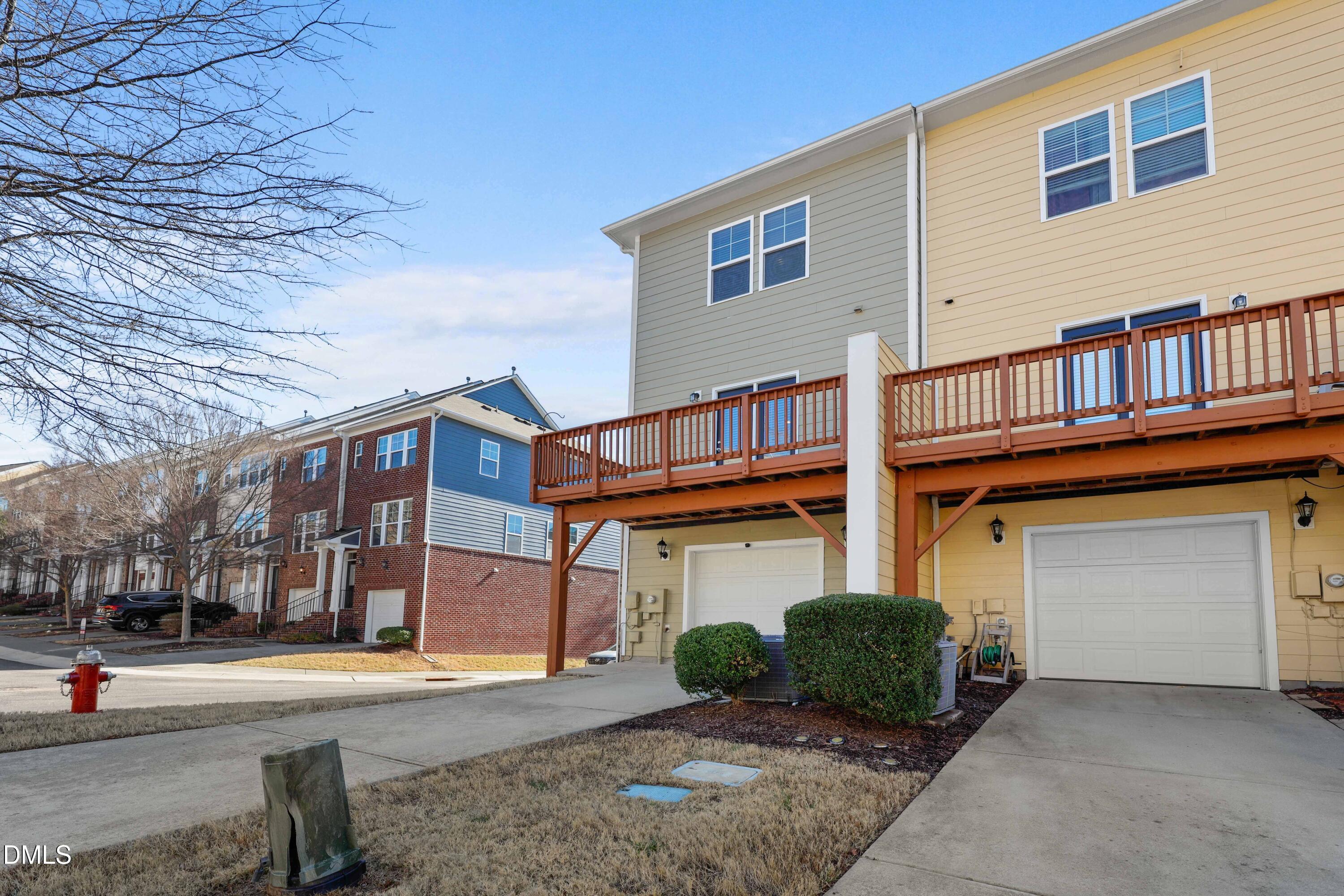 3017 Summerhouse Road Cary, NC 27519 - Photo 31 of 33 32