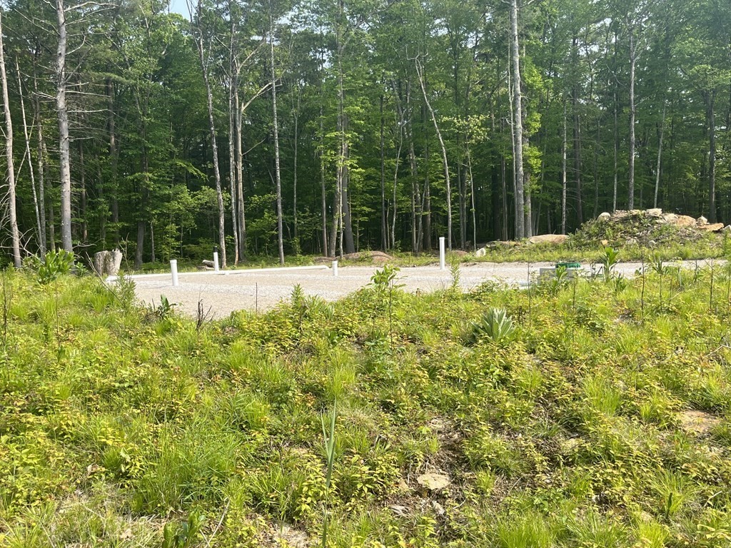 23 Lovett Road Oxford, MA 01540 - Photo 3 of 8 Gallery Image 3