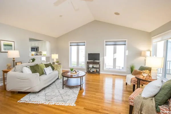 $374,900 | 107 Shiloh Court, Mankato, MN 56001