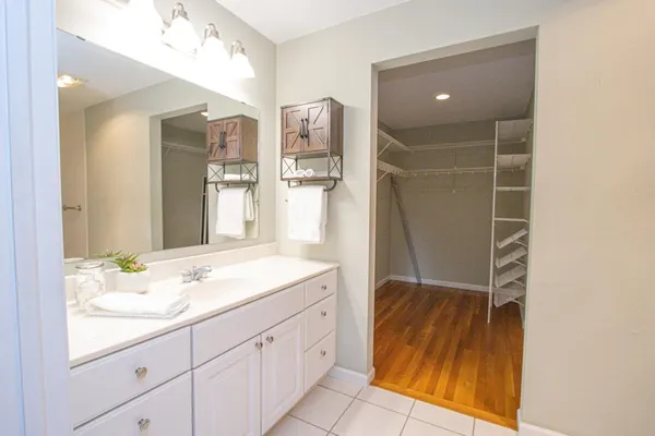 $374,900 | 107 Shiloh Court, Mankato, MN 56001