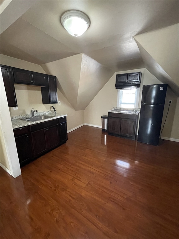 52 Acushnet Avenue Springfield, MA 01105 - Photo 27 of 28