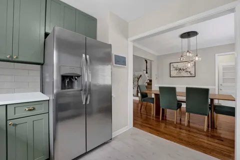 $785,000 | 61 Harris Avenue, Clarendon Hills, IL 60514