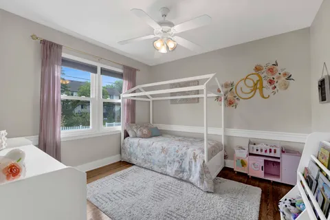 $785,000 | 61 Harris Avenue, Clarendon Hills, IL 60514