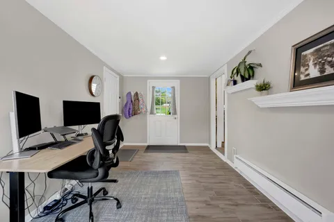 $785,000 | 61 Harris Avenue, Clarendon Hills, IL 60514