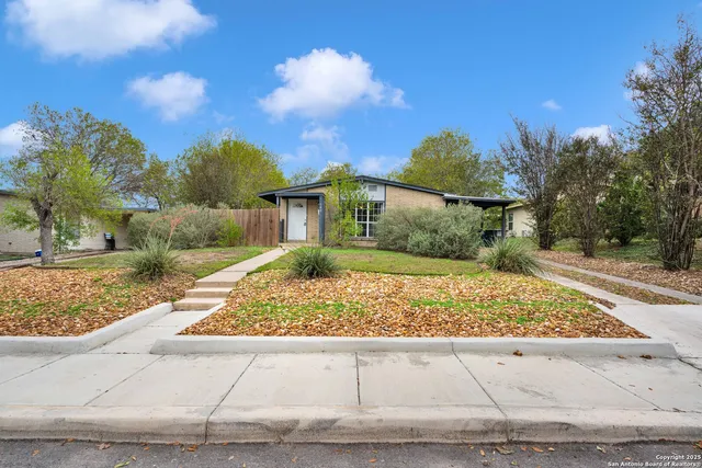 $1,500 | 142 Shady Rill, San Antonio, TX 78213