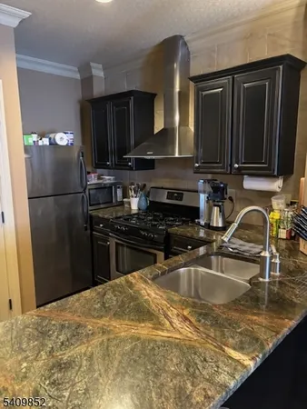 $2,000 | 3 Wild Turkey Way, Hamburg, NJ 07419