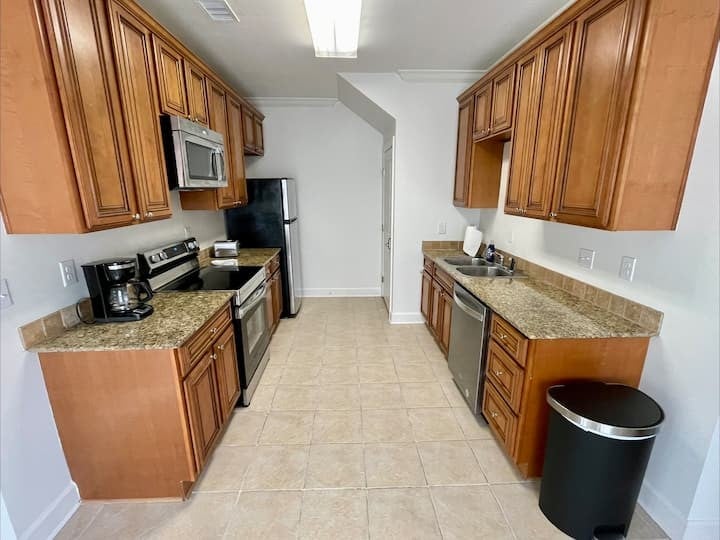 1957 Wire Road, Unit 37 Auburn, AL 36832 - Photo 3 of 11 Gallery Image 3